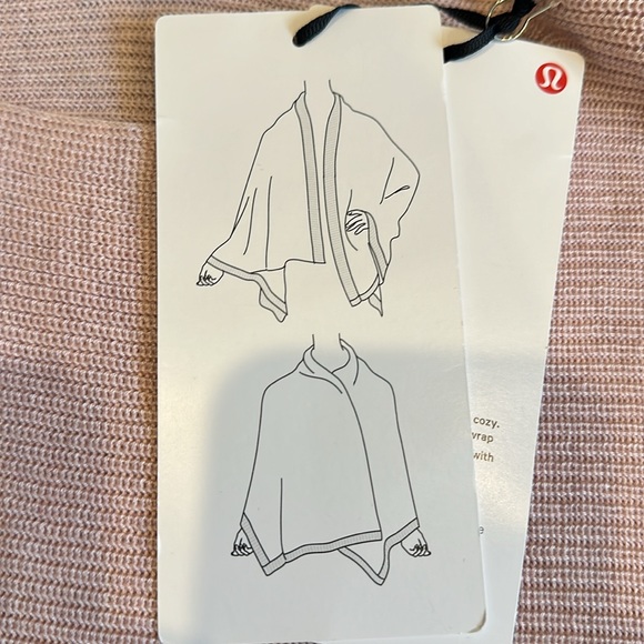 Lululemon Divinity Scarf
Angel Wing / Cashew - Picture 3 of 5